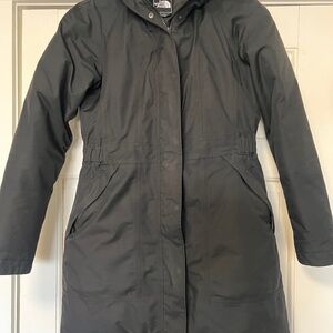 Women’s Medium Northface Puffer coat